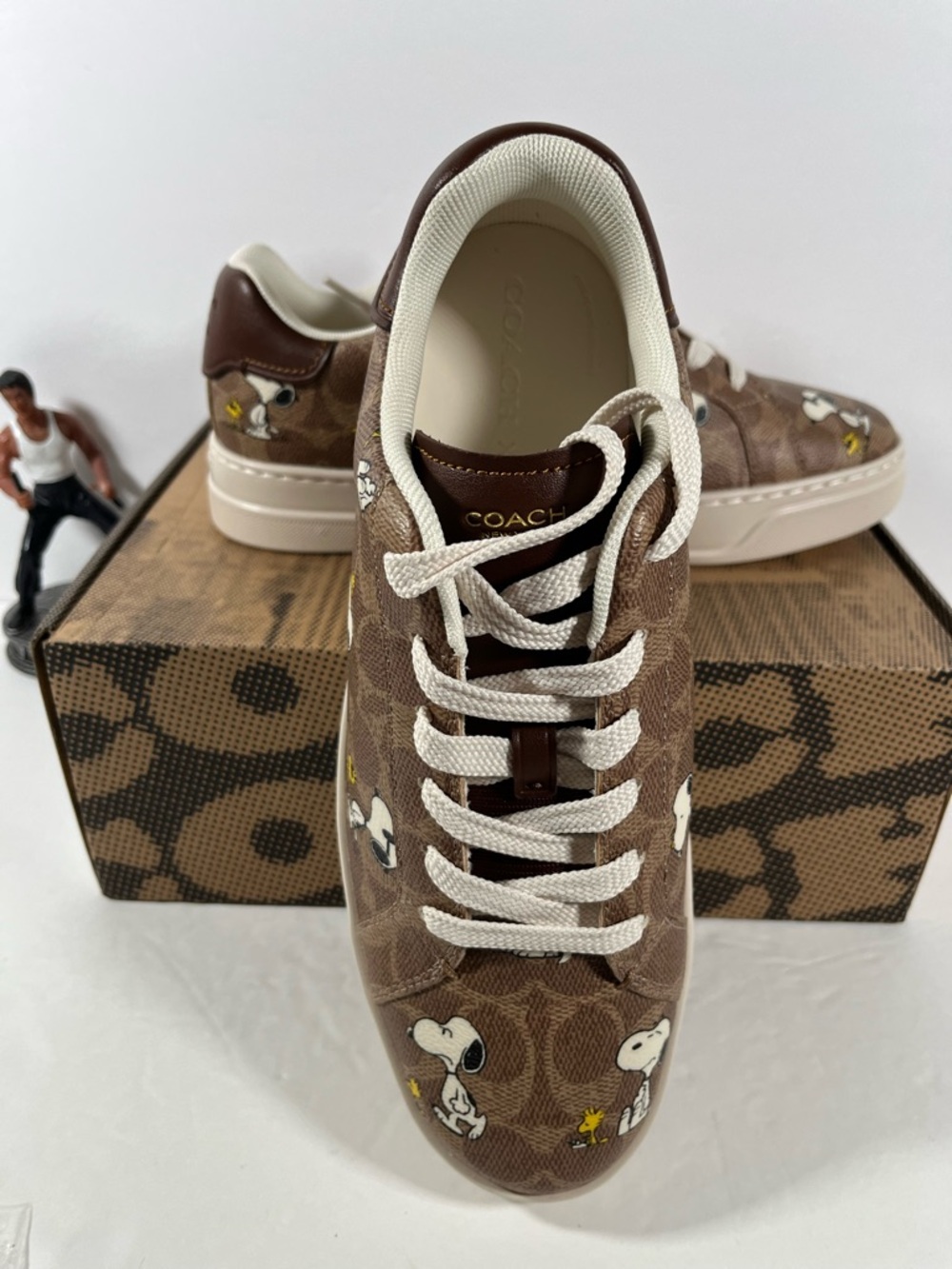 NIB limited edition Coach X Peanuts men’s Sneaker Signature Canvas size 12D - Picture 3 of 6